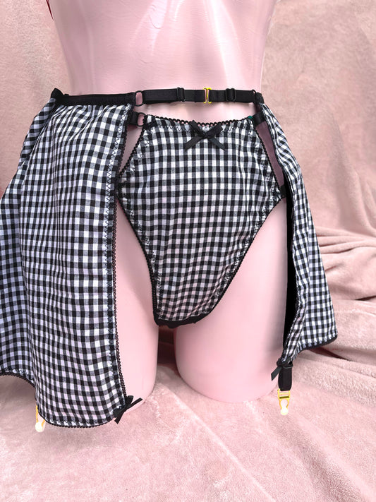 ‘Sweetheart’ Suspender Skirt