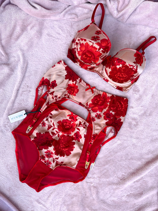Ultra High Waist Brief