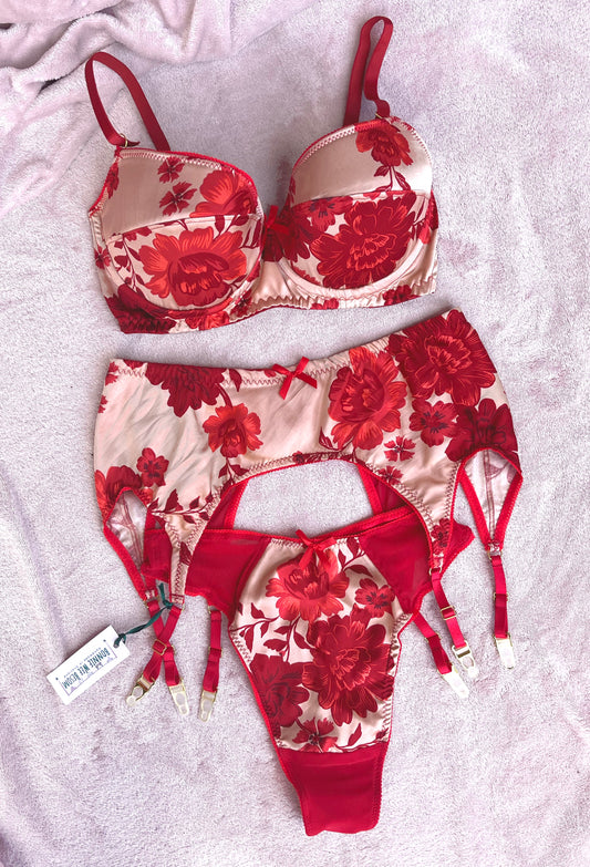 Six Clip Suspender Belt