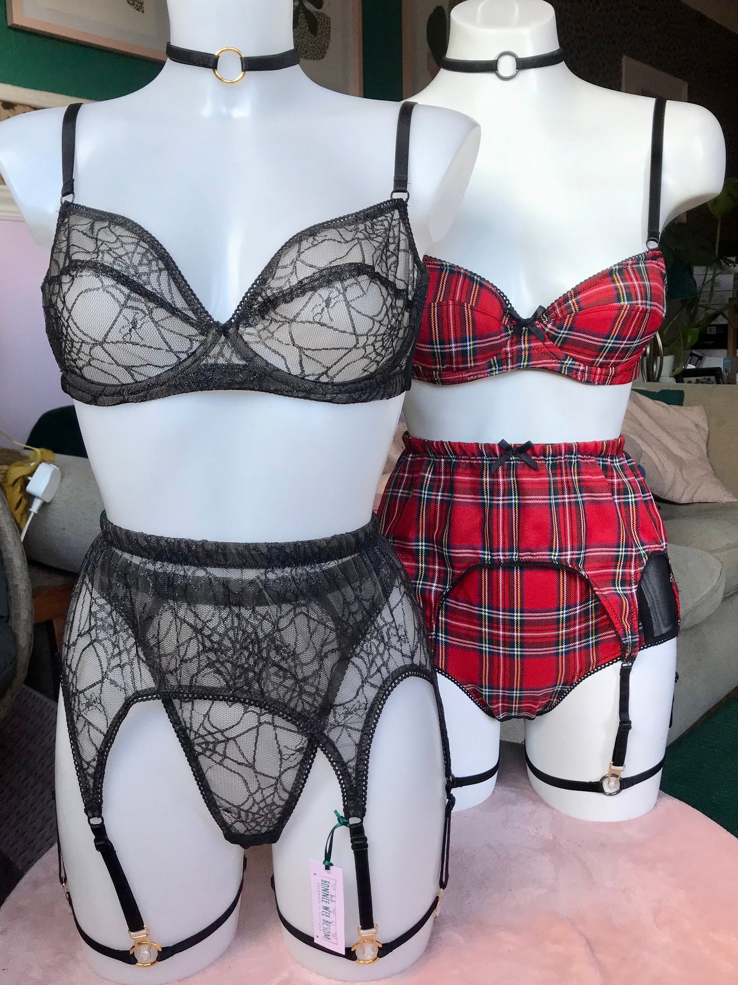 Adjustable Garters Pair