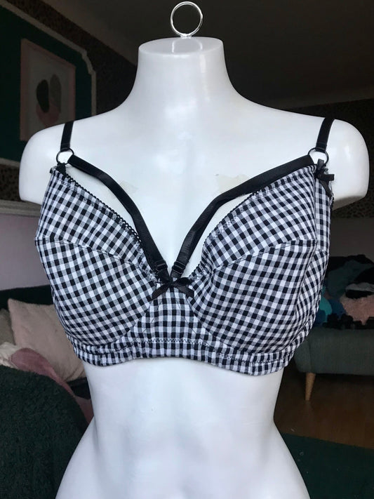 Wired Plunge Bra